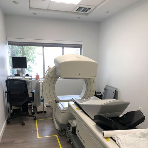 nuclear medicine miami Nuclear Medicine Aesthetic, Nuclear Medicine Technologist, Medicine Technology, Nuclear Medicine, Radiology, The Body, Vision Board, Medicine, University