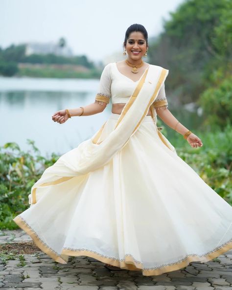 rashmi Gautam in kasavu half saree by Starry dreams Kasavu Half Saree, Kerala Half Saree, Onam Dress, Onam Outfits, Rashmi Gautam, Long Skirt And Top, Kasavu Saree, Half Saree Lehenga, Kerala Saree