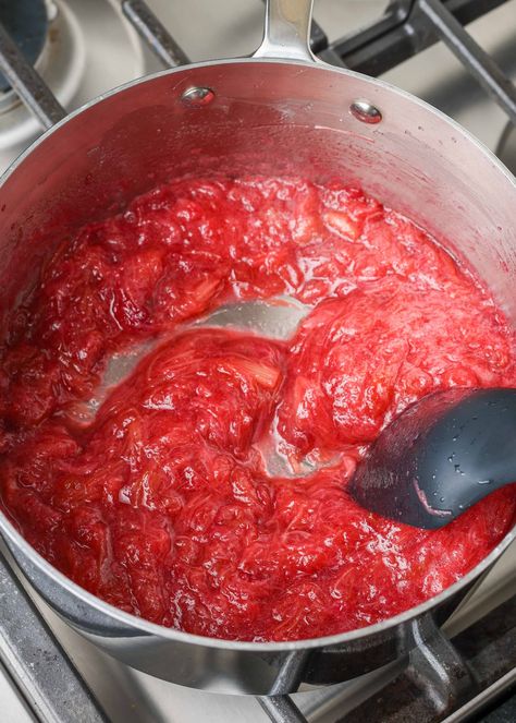 Rhubarb Sauce Recipes, Strawberry Rhubarb Sauce, Strawberry Rhubarb Recipes, Freeze Rhubarb, Rhubarb Bars, Rhubarb Sauce, Ice Cream Sauce, Clone Recipe, Three Ingredient Recipes