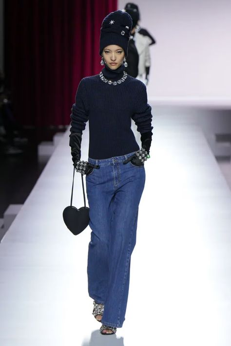 Milan Fashion Week Runway, Low Waist Jeans, Print Coat, Spring Summer 2024, Spring Fashion Trends, Black Turtleneck, Spring 2024, 2024 Collection, Milan Fashion Week