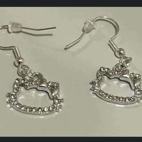 Silver Hello Kitty Dangle Earrings I Handmake These So Let Me Know If You Want Any Alterations. Make Sure To Bundle With Matching Earrings. Hello Kitty Piercing, Baddie Earrings, Hello Kitty Clothing, Y2k Earrings, Hello Kitty Earrings, Silver Jewlery, Hello Kitty Jewelry, Hello Kitty Clothes, Y2k Accessories