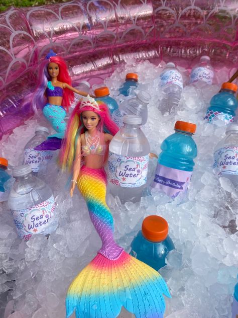 Mermaid Taco Bar, Mermaid Outdoor Party, Dive Into Five Mermaid Birthday, Little Mermaid Pool Birthday Party, Backyard Mermaid Party, Mermaid Food Party, Mermaid Theme Pool Party, 4 Year Mermaid Birthday, Little Mermaid 3rd Birthday Party Girl