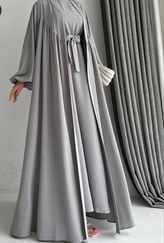 Islamic Modest Fashion, Stylish Outfits Casual, Moslem Fashion, Modest Dresses Casual, Mode Abaya, Modesty Fashion, Muslim Fashion Dress, Abaya Designs, Muslim Fashion Outfits