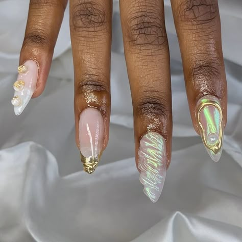 So cutsieeee 🧜🏾‍♀️🐚 - Book your next nail appt today! @bratcrylix - Not able to book? Order your next custom made press on set @bratcrylix with the order form in my bio! Check "press ons" highlight for more info🤗 - Almond nails , gel-x nails , nail art , chrome nails , 3d nail art , white nails , French tip , gold , nail design , nail charms #atlnails #atlnailtech #atlnailsalon #atlantanails #atlantanailsalon #atlantanailtech #cummingganails #cummingganailsalon #cummingnails #cu... White French Tip Nails With 3d Gel, White French Tip With Gold Chrome, Acrylic Nails Simple Almond, Almond Nails Designs 3d Gel, 3d Nail Art Simple, 3d White Nails, White 3d Nails, White And Gold Chrome Nails, 3d Gel Nail Art Design