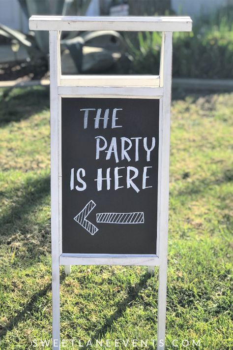 Entrance Welcome Ideas, Welcoming Party Decorations, Welcome Party Decorations Ideas, Party This Way Sign, Party Signs Diy Entrance, Welcome Party Decorations, Welcome Decoration Ideas, Welcome Party Decor, Welcome To The Party Sign