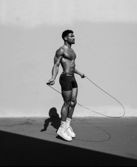 Male Fitness Photography, Gym Photoshoot, Gym Photography, Workout Routine For Men, Gym Photos, Fitness Photoshoot, Sports Aesthetic, Athletic Body, Fitness Photos