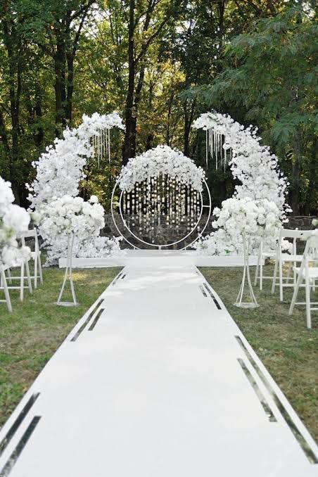 Wedding Setup, Dream Wedding Decorations, Wedding Backdrops, Wedding Backdrop Design, Wedding Backdrop Decorations, Arch Decoration, Wedding Design Decoration, Wedding Decor Style, Wedding Venue Decorations