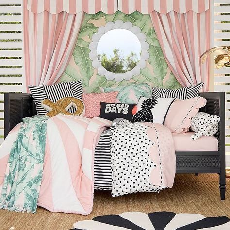 Daybed Trundle, Luxurious Rugs, Rh Teen, Pb Teen, Emily And Meritt, Girl Bedrooms, Teen Girl Bedroom, Daybed With Trundle, Ideas Hogar