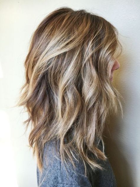 18 Perfect Lob (Long Bob) Hairstyles 2021 - Easy Long Bob Hairstyles - Hairstyles Weekly Blonde Highlights, Wavy Hair, Medium Length, Highlights, Blonde, Hairstyles, Hair