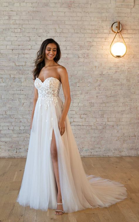 Strapless Lace A-Line Wedding Dress with Sweetheart Neckline - Stella York Wedding Dresses Stella York Style, Stella York Bridal, Sincerity Bridal, Tule Rok, Stella York Wedding Dress, Lillian West, Stella York, Wedding Dress Pictures, Wedding Dresses Photos