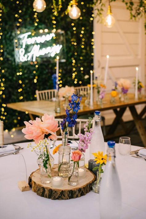 Delicate buds vases filled with summer wildflowers for summer wedding table centrepiece ideas | Laura Duggleby Photography | Fleurs Table Centrepiece Ideas, Bouquet Shapes, Marquee Wedding Decoration, June Wedding Flowers, Wedding Flowers Inspiration, Colorful Wedding Centerpieces, Summer Wedding Table, Bud Vases Wedding, Wedding Table Centrepiece