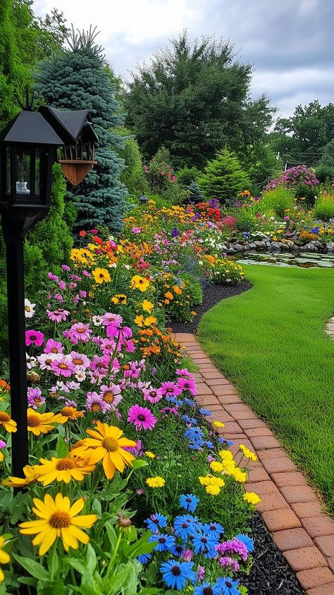 Garden Lovers Colorful Flower Garden Ideas, Cute Flower Garden Ideas, Backyard Flower Garden Ideas Landscaping, Flowers In Backyard, Backyard Rose Garden, Home Garden Aesthetic, Backyard Flower Garden Ideas, Oliver Core, Pintxos Recipes