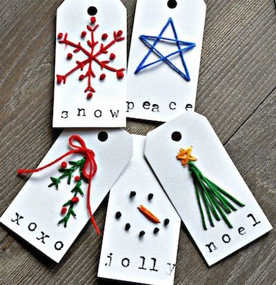 Gorgeous hand embroidered christmas gift tags featured on @craftfoxes Diy Christmas Tags, Monogram Gift Tags, Christmas Gift Tags Diy, Christmas Gift Tags Handmade, Gift Tags Diy, Handmade Gift Tags, Cadeau Diy, Diy Tags, Handmade Christmas Gifts