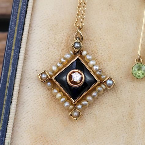 Vintage pendants are always one-of-a-kind 😍 Which necklace would you choose? Left – ***SOLD*** Vintage 14k yellow gold pendant featuring a single diamond at the center of a piece of onyx surrounded by a halo of seed pearls – sku: 230-02676 Middle – Victorian 14k yellow gold peridot and seed pearl lavalier style necklace – sku: 235-01816 Right – Antique 14k yellow gold horse head pendant decorated with seed pearls and black enamel with a single old mine cut diamond (0.10ct apx) – sku: 160-... Gold Horse, Old Mine Cut Diamond, Seed Pearl, Yellow Gold Pendants, Horse Head, Style Necklace, Black Enamel, You Choose, Gold Pendant