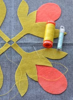 Wool Applique Quilts, Appliqué Quilts, Wool Appliqué, Retro Farmhouse, Applique Tutorial, Wool Felt Projects, Wool Applique Patterns, Wool Quilts, Wool Embroidery