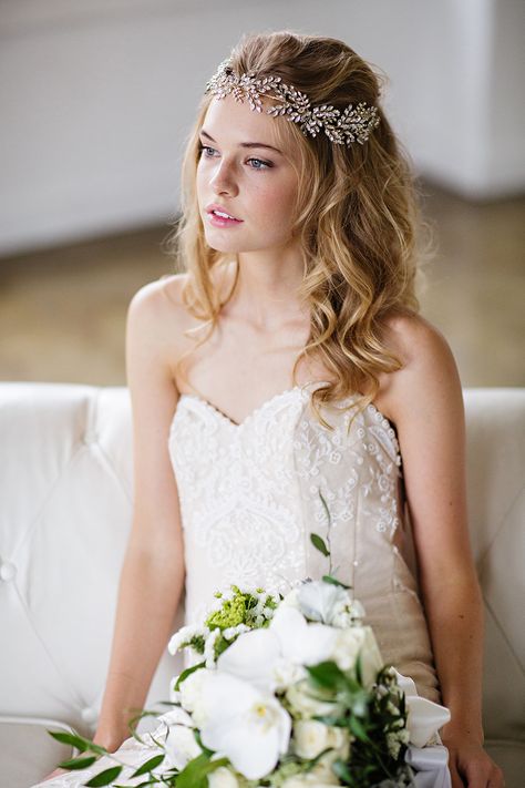 Flower crown bride