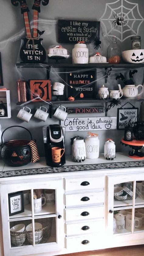 Halloween Coffee Bar, Casa Halloween, Halloween Tattoo, Spooky Szn, Halloween Kitchen, Goth Home, Goth Home Decor, Halloween Vibes, Halloween Coffee