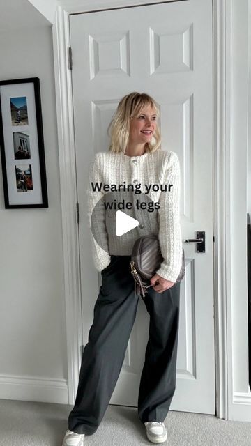 Claire Lopez on Instagram: "Wide leg trousers… A wardrobe staple for me but even more so at this time of year and here’s why: ✔️Definitely a staple in my wardrobe but it ticks so many boxes at this time of year when it’s 🥶🥶🥶 ✔️ Easy layering of tights/leggings underneath ✔️ No bare ankles as those thermal socks are firmly hidden!! ✔️ Footwear is much easier - trainers and pointed ankle boots/knee high boots will all fit under the hem of your trousers/denim. ❌ Just avoid pairing with your chunky flat boot as this is a very bottom heavy/ masculine look! Never mind the fact that a wide leg style is great for so many body shapes - 🍐 ⏳wide legs balance out the curves on your hips 🍓 they will balance out your upper body 🍎 they will stop the feeling of being top heavy And finally rec Wide Leg Trousers With Loafers, Wide Leg Trousers And Trainers, Wide Leg Trousers Shoes, Claire Lopez Style, Wide Leg Leggings Outfit, Chunky Flat Boots, Bottom Heavy, Pointed Ankle Boots, Thermal Socks