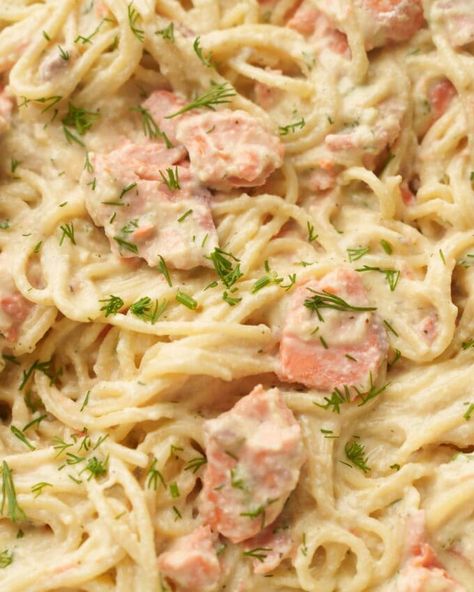 Salmon Pasta (High-Protein, Low-Dairy Sauce w/ Spaghetti) - Hungry Huy Salmon Carbonara Pasta, Salmon Pasta Dairy Free, Salmon Tagliatelle, 40 Grams Of Protein, Salmon Pasta Recipe, Salmon Spaghetti, Cottage Cheese Pasta, Salmon Bites Recipe, Creamy Salmon Pasta