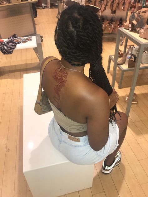 Dragon Thigh Tattoo, Black People Tattoos, Mouth Tattoo, Red Dragon Tattoo, Cute Henna Tattoos, Cute Henna, Dragon Tattoo For Women, Tasteful Tattoos, Spine Tattoos For Women