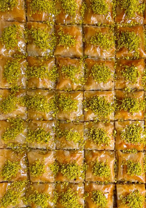 Lebanese Baklava Recipe, Baklava Pistachio, Jordanian Food, Pistachio Baklava, Raw Pistachios, Pistachio Recipes, Baklava Recipe, Orange Blossom Water, Eastern Cuisine