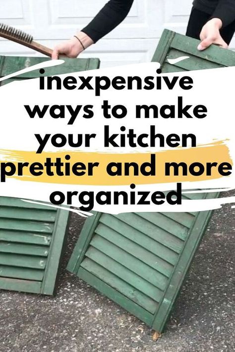 Budget friendly kitchen decor diys to help you with kitchen storage and organization. Easy diy ideas for kitchen decoration on a budget. Porch Valance, Kitchen Storage Hacks Diy, Decoration On A Budget, Budget Friendly Kitchen, Kitchen Decor Diy, Diy Kitchen Cupboards, Kitchen Crafts Diy, Kitchen Storage And Organization, Furniture Repurposing