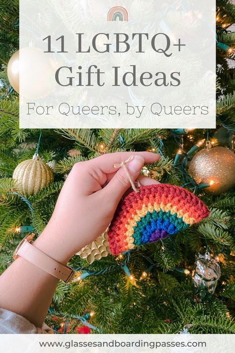 Gifts For Queer Friends, Crochet Gift Ideas For Girlfriend, Lgbtq Gift Ideas, Queer Anniversary Gifts, Diy Small Birthday Gifts, Queer Christmas Aesthetic, Lesbian Christmas Gifts, Lesbian Anniversary Gift Ideas Diy, Easy Gift Ideas For Friends Diy Crafts