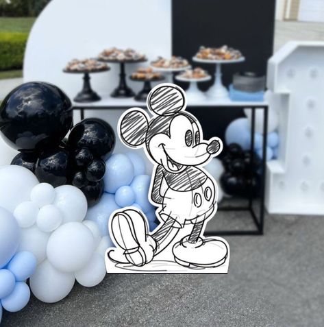 Vintage Mickey Mouse Party, Vintage Mickey Mouse Birthday, Modern Mickey Mouse Birthday, Mickey Mouse Birthday Theme, Mickey Mouse Sketch, Mickey Baby Showers, Mickey Mouse Vintage, Mouse Sketch, Mickey Mouse Themed Birthday Party