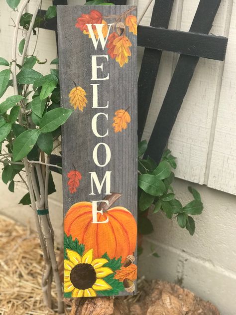 Fall Barnwood Signs, Fall Outdoor Wood Signs, Fall Welcome Boards, Painted Signs On Wood Ideas, Wooden Welcome Signs Front Porches Diy, Fall Paintings On Wood, Fall Pallet Ideas, Painted Welcome Sign, Fall Welcome Sign