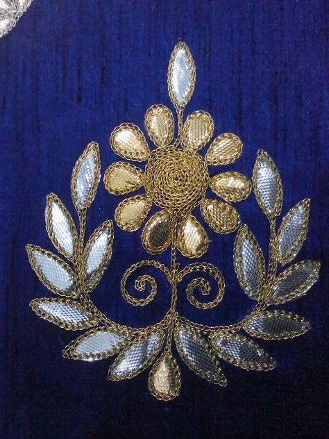 Zardozi Embroidery Motif, Gold Work Embroidery, Gotta Patti, Bead Embroidery Tutorial, Hand Work Embroidery, Embroidery Works, Hand Work Blouse Design, Embroidered Blouse Designs, Embroidery Suits Design