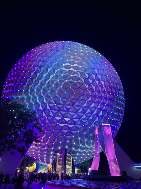 Spaceship Earth at Epcot Spaceship Earth Epcot, Spaceship Earth, Art Pics, Disney Dreams, Cellphone Wallpaper Backgrounds, Florida Living, Disney Aesthetic, Disney Kids, Disney Dream