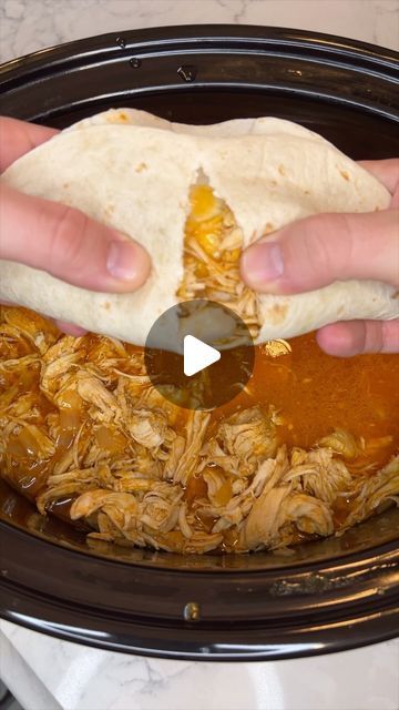 EatingWithEdward on Instagram: "Pulled Chicken Tacos | This Crockpot Recipe makes Dinner Simple! #crockpotrecipes #crockpotmeals #chicken #tacos #chickentacos" Chicken Taco Meat In Crockpot, Chicken Soft Tacos Easy, How To Make Pulled Chicken, Pulled Chicken Tacos Recipe, Shredded Chicken Tacos Crockpot Easy, Pulled Chicken Tacos Crockpot, Chicken Recipes Tacos, Rotisserie Chicken Tacos Recipes, Crockpot Chicken Taco Recipes