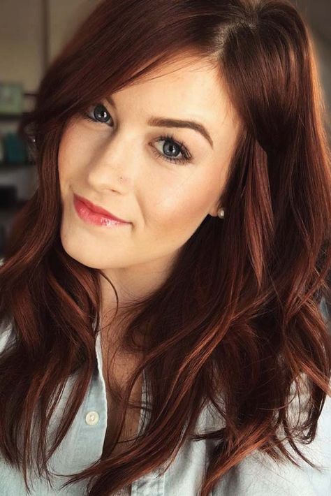 45 Auburn Hair Color Ideas To Look Natural | LoveHairStyles.com Dark Auburn Hair, Hair Color Auburn, Hair Color And Cut, Auburn Hair, Red Hair Color, Fall Hair Color, Cool Hair Color, Hair Color Trends, Brown Hair Colors