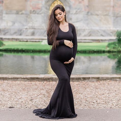 #yaniragiselle #inspiration #maternity #motherhood #fashion #women #pregnancy #photography Maternity Halloween Costume, Maternity Halloween Costumes, Fitted Maternity Gown, Maternity Halloween, Pregnancy Costumes, Pregnant Halloween Costumes, Burgundy Gown, Pregnant Halloween, Pregnancy Photography