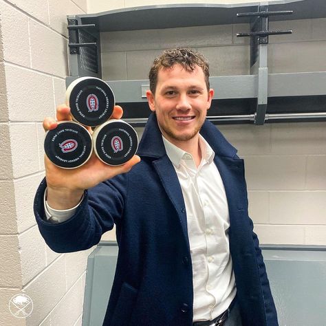 Jeff Skinner Sabres, Jeff Skinner, Buffalo Sabres Hockey, Sabres Hockey, Buffalo Sabres, Hockey Fans, Hockey Players, Ice Hockey, Nhl