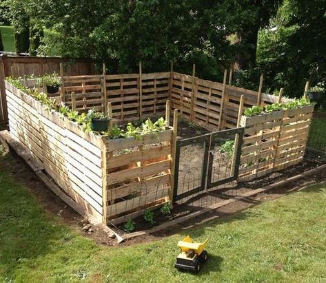 Home Improvement Pallet Ideas Pallets In Garden Ideas, Upcycled Pallet Ideas, Pallet Homestead Projects, Farmhouse Pallet Projects, Tiny Homestead Ideas, Diy Pallet Projects For Outside, Wood Pallet Garden Ideas, Pallet Gazebo Ideas, Homesteading Essentials