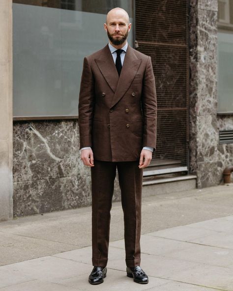 Edward Sexton Offshore Bespoke suit: Review – Permanent Style Suit Without Tie, Dark Brown Suit, Men Dress Outfits, Double Breasted Suit Men, Not My Job, Bald Men Style, Suit Combinations, Bespoke Suits, Brown Suit