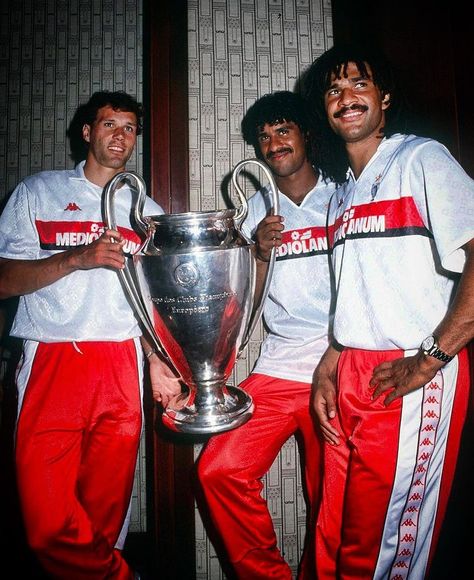 Frank Rijkaard, Ruud Gullit, Football Love, Football Photos, Football Poster, World Football, Retro Football, Football Pictures, Football Wallpaper