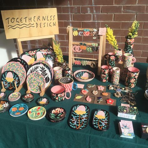 Ceramic Market Stall, Pottery Market Stall, Small Market Stall Ideas, Stall Ideas For College Fest, Cute Market Stall, Market Stall Ideas, Stall Design Ideas, Pottery Booth Display, Togetherness Design