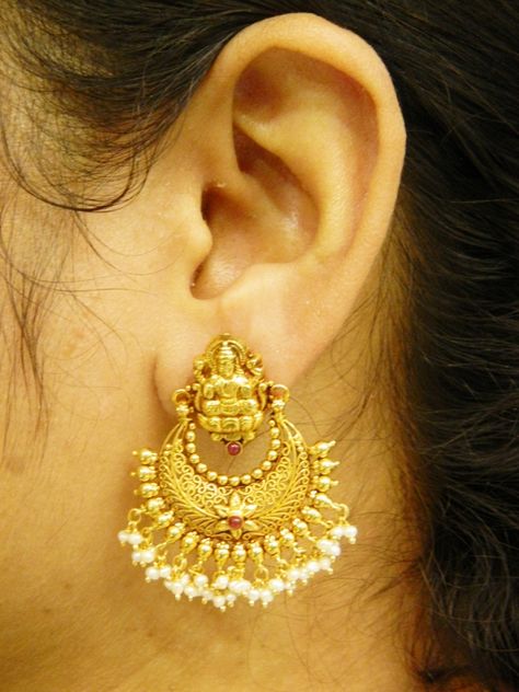 Chandbali Earrings Gold In 10 Grams, Lakshmi Earrings Gold, Chandbalis Earrings Gold, Gold Chandbali Earrings Design, Chandbali Gold, Gold Jewellery Earrings, Chandbali Earrings Gold, Jewellery Earrings Gold, Temple Jewellery Earrings