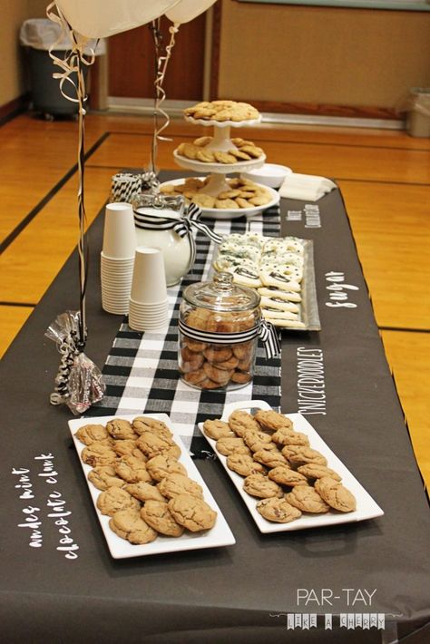 One Smart Cookie Bar Grad Parties, Cookie Dessert Bar Display, Reception Cookie Bar, Dessert Bar Table Ideas, Cookie Bar Display Buffet Tables, Cookie Bar For Party, Cookie Set Up For Party, Cookie Bar Set Up, Grad Party Cookie Table