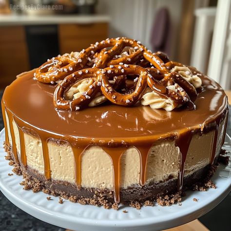 Caramel For Cheesecake, Caramel Praline Cheesecake, Salted Caramel Chocolate Chip Cheesecake, Caramel Macchiato Cheesecake, Cheesecake Recipes Nutella, Different Flavor Cheesecake Recipes, Salted Caramel Pretzel Cheesecake, Salted Caramel Cheesecake Recipes, Cheesecake Recipes Caramel