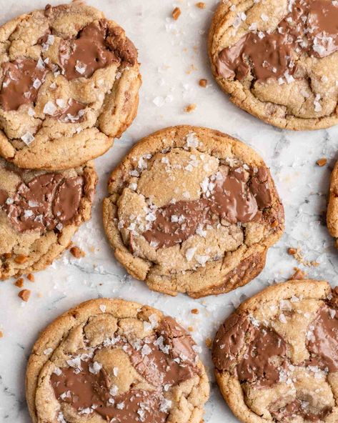 Toffee Milk Chocolate Chip Cookies - Food Duchess Cookies Recipes Chocolate, Small Batch Chocolate Chip Cookies, Milk Chocolate Chip Cookies, Giant Chocolate Chip Cookie, Recipe Cookies, Toffee Cookies, Butter Bread, Recipes Chocolate, Chocolate Chunk Cookies