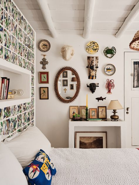 White Washed Walls, Corner Wood Stove, Portuguese House, Carolina Irving, House With Land, Greek Decor, Built In Banquette, Timeless Interiors, Panel Screen