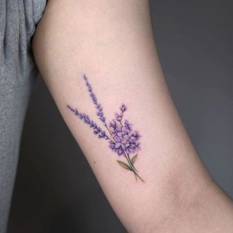 30 Best Lilac Tattoo Ideas  9 Inner Arm Flower Tattoos For Women, Lavender Flower Tattoo, Tattoo Tulip, Purple Flower Tattoos, Lilac Tattoo, Petit Tattoo, Lavender Tattoo, Floral Tattoos, Prințese Disney