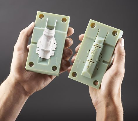 This article explains how companies like Seuffer have improved thier injection molding processes with 3D printing technologies. Drukarka 3d, Injection Moulding Process, 3d Printing Machine, 3d Printing Business, Plastic Moulding, 3d Cnc, 3d Printing Projects, 3d Printing Service, Plastic Injection Molding