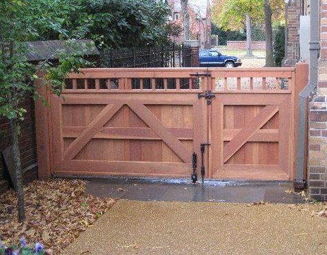 Double Gate Latches and Gate Latches for Double Gates Metal Architecture, Diy Gate, Wood Fence Gates, Wooden Gates Driveway, Backyard Gates, Yard Gate, Wooden Gate, Fence Gate Design, Outdoor Gate