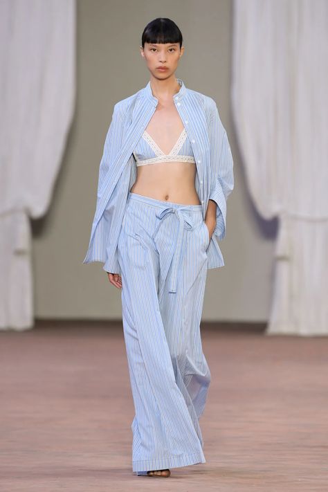 Alberta Ferretti RTW Spring 2024 [PHOTOS] – WWD Spring Ready To Wear, Striped Top Outfit, Spring Collection Fashion, Ethereal Dresses, Elle Fashion, Fashion Trend Forecast, Stripe Outfits, Elegant Feminine, Spring Summer Trends