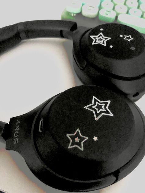 Goth Headphones, Stickers On Headphones, Star Headphones, Headphone Stickers, Headphones Decoration, Headphones Sticker, Metal Headphones, Headphone Decoration, Bose Headphones