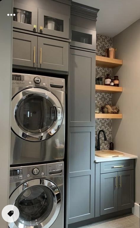 Stacked Laundry Room, Small Laundry Room Makeover, Pantry Laundry Room, Dream Laundry Room, Laundry Room Closet, Mudroom Laundry Room, Laundry Room Layouts, Laundry Room Renovation, Modern Laundry Rooms